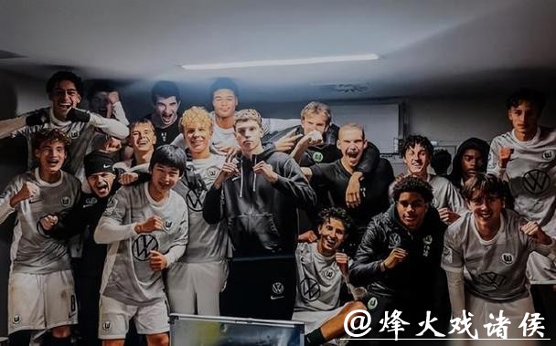 狼堡官方：球员和俱乐部高层主动放弃大部分薪水